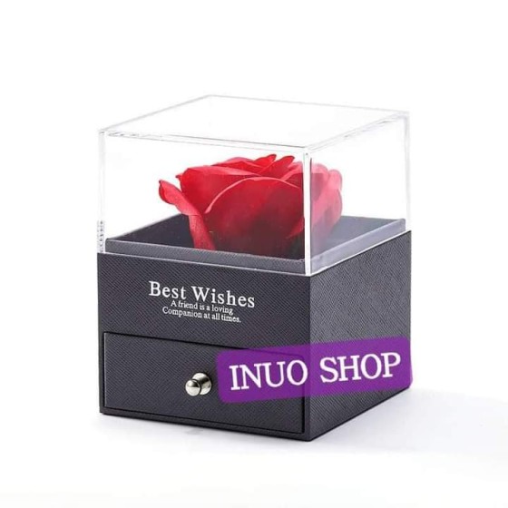 Caja con rosa para regalo